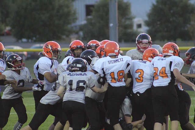 辽宁险胜上海！争议判罚惹光，杨鸣再被罚款，洛文顿“明星哨”.